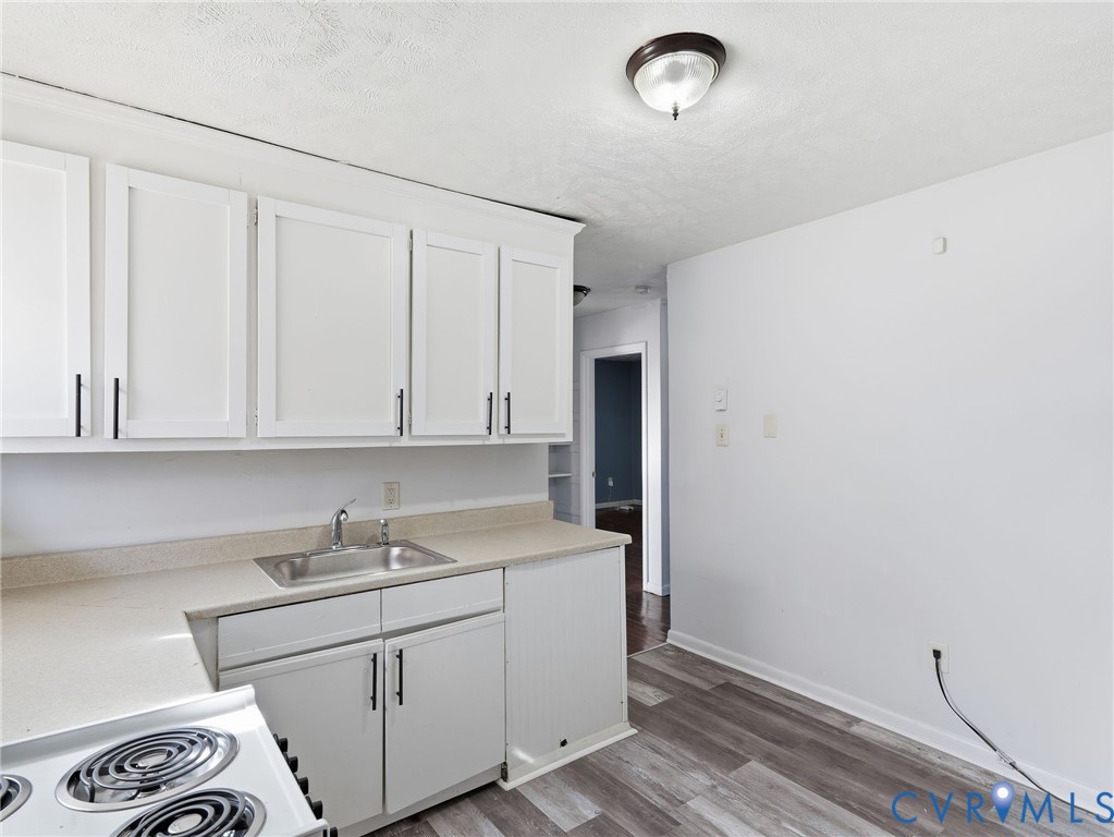 2115 Phaup St Property Photo 7