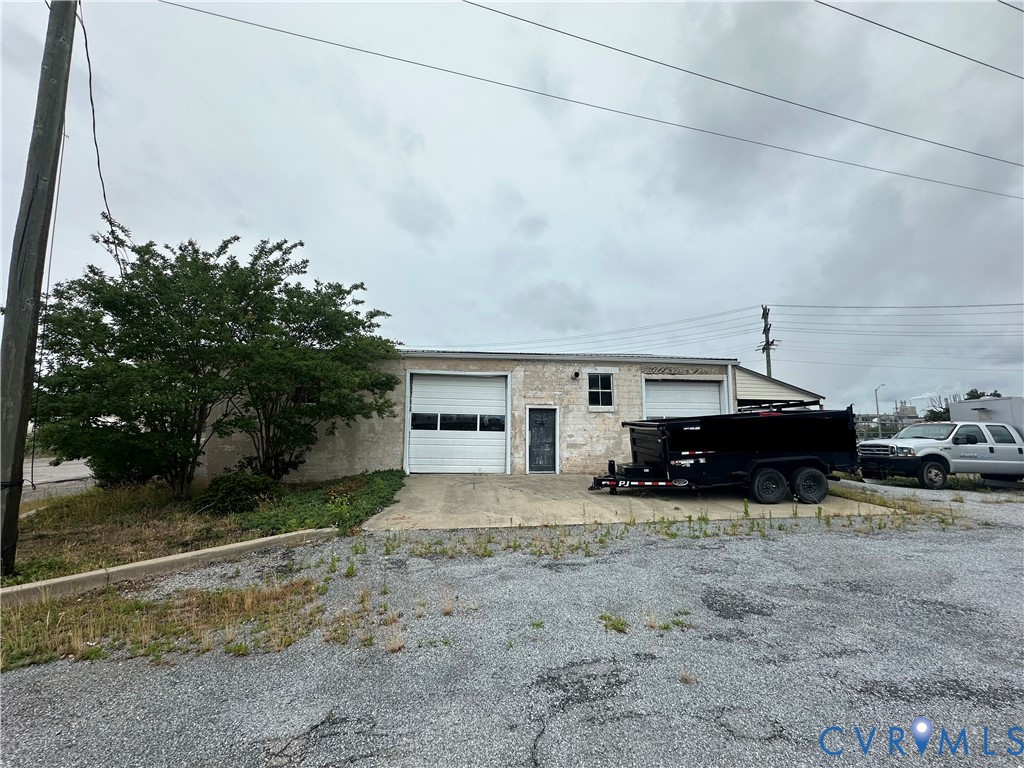 601 E Randolph Rd Property Photo 1