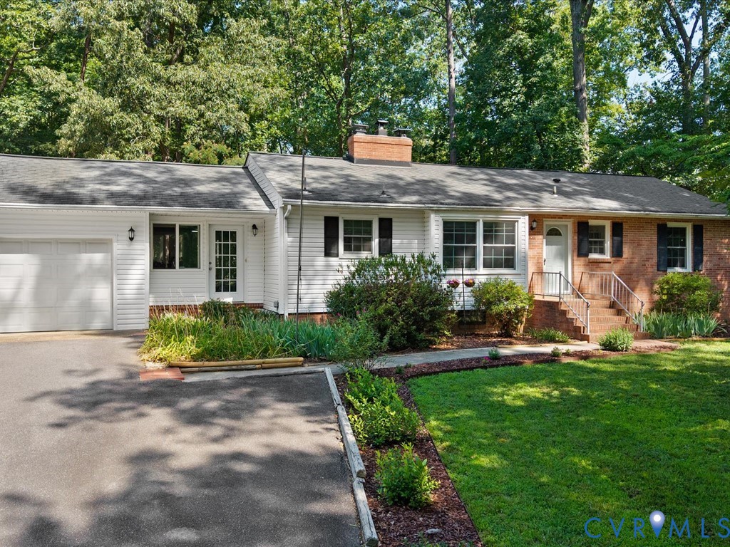 106 Oakridge Ave