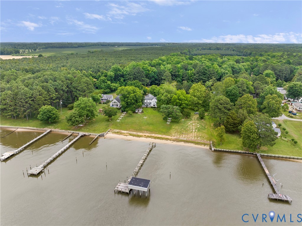 242 Old Farm Dr Property Photo 1