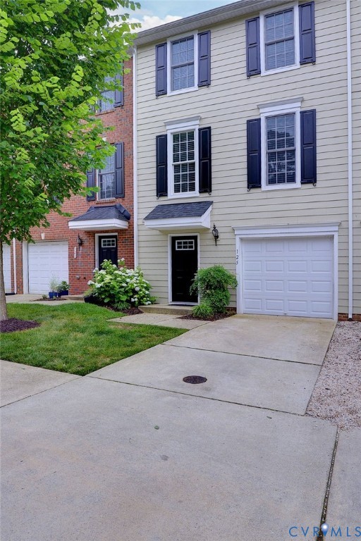 125 Parkway Ct Property Photo 3