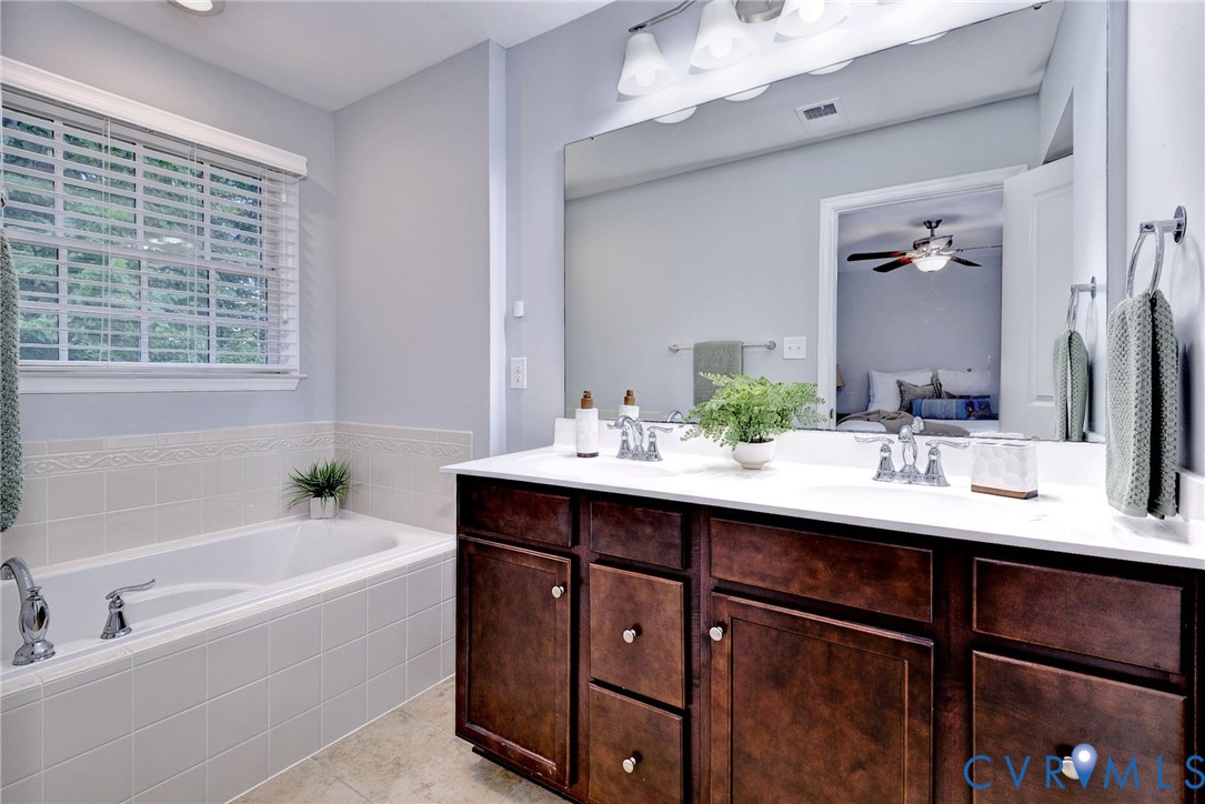 125 Parkway Ct Property Photo 25