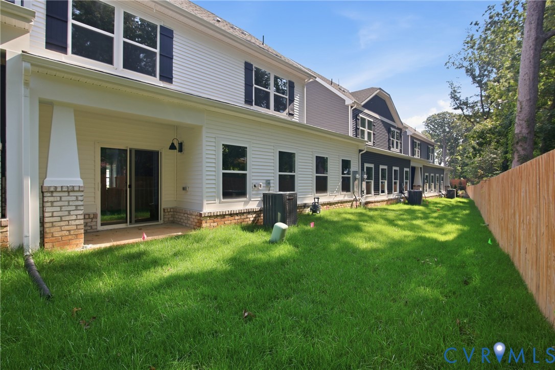 7683 Lloyd Ter Property Photo 28