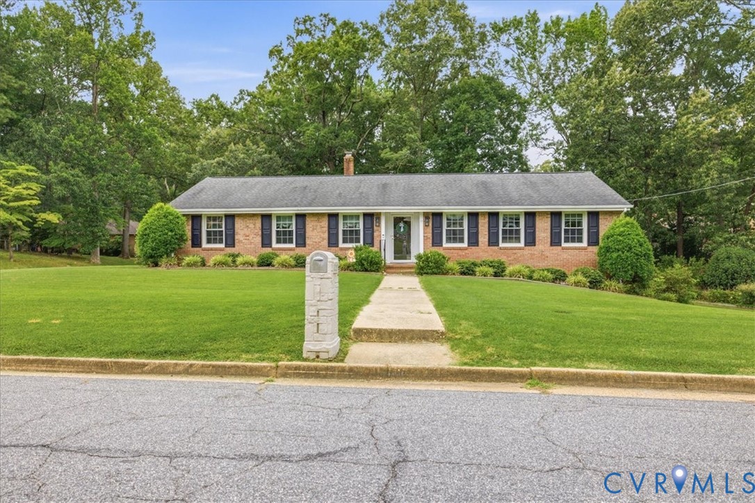 1117 Oakwood Dr