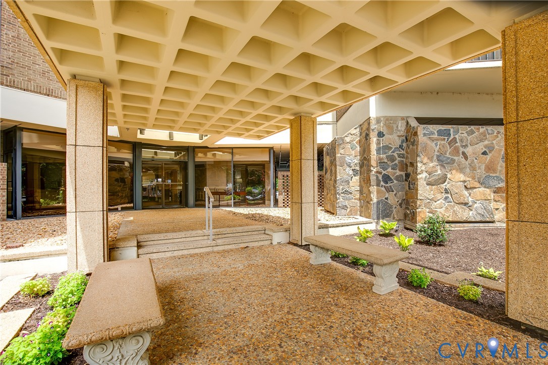 2956 Hathaway Rd Unit#u607 Property Photo 2