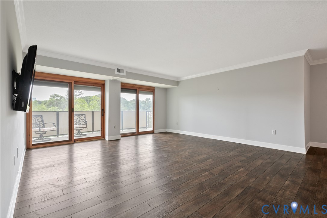 2956 Hathaway Rd Unit#u607 Property Photo 4