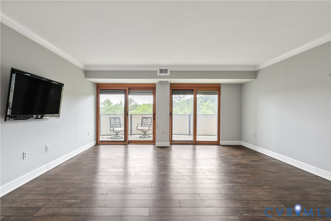 2956 Hathaway Rd Unit#u607 Property Photo 5