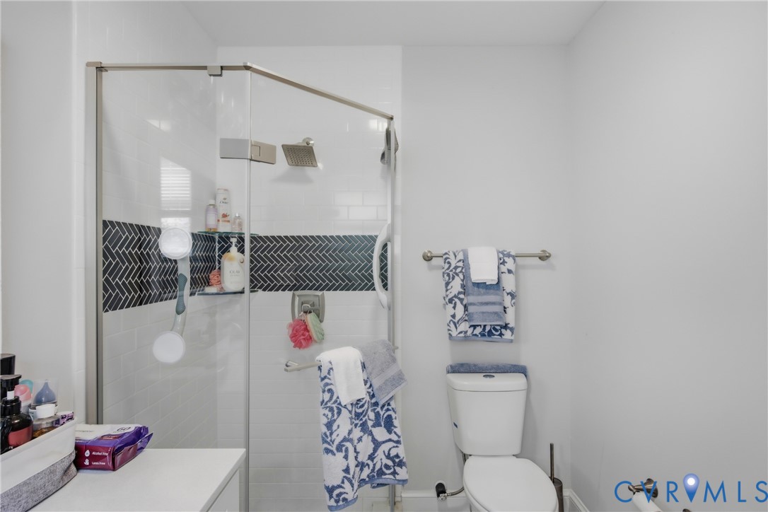 2013 Fairfax Ave Property Photo 31