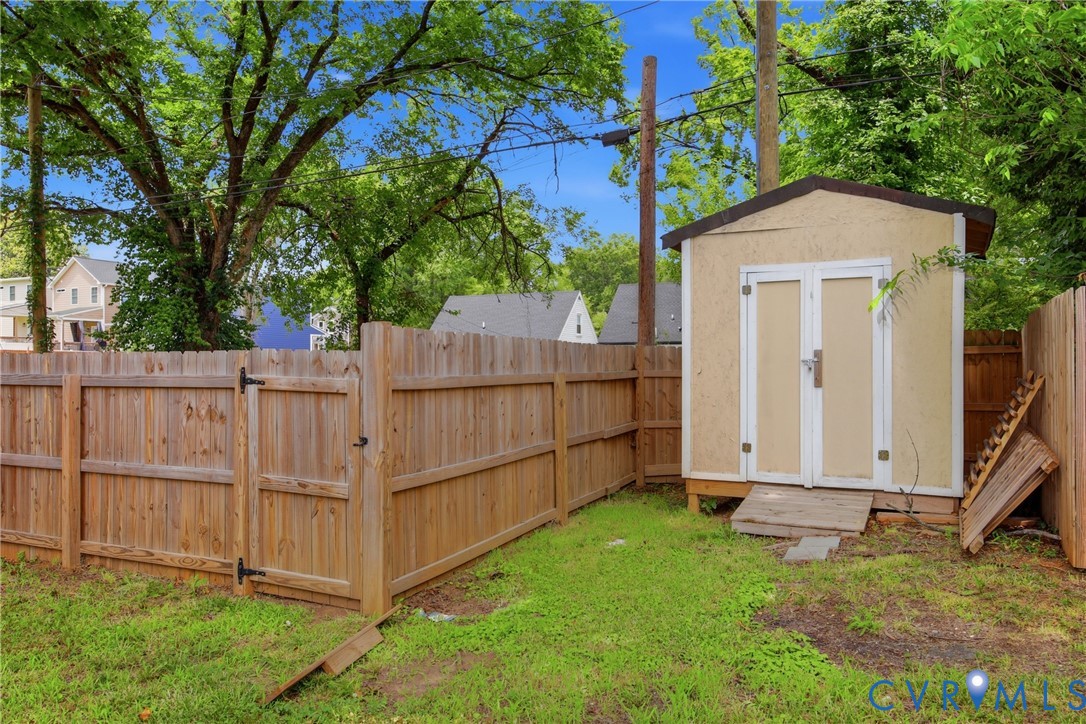 2013 Fairfax Ave Property Photo 35