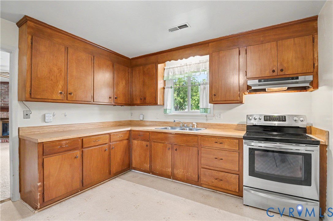 3600 Bathgate Rd Property Photo 10
