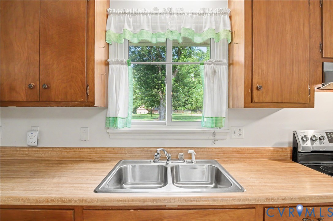 3600 Bathgate Rd Property Photo 12