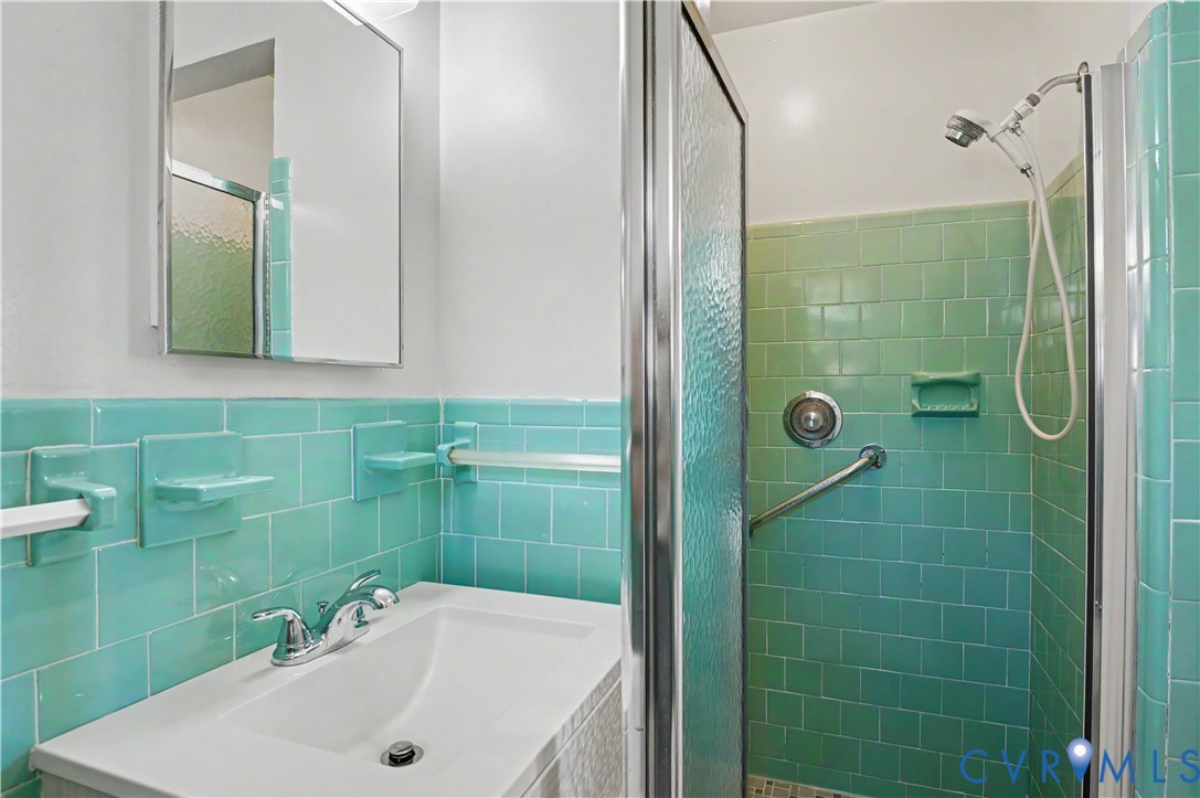 3600 Bathgate Rd Property Photo 22