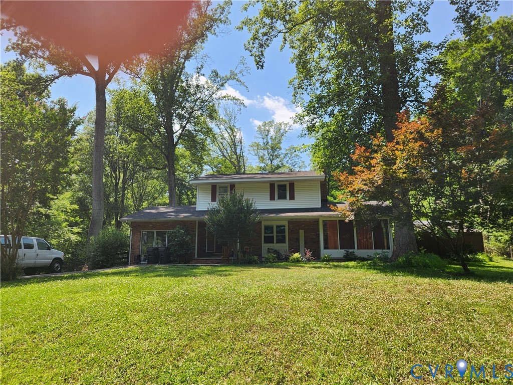 816 N Lakeshore Dr Property Photo 1