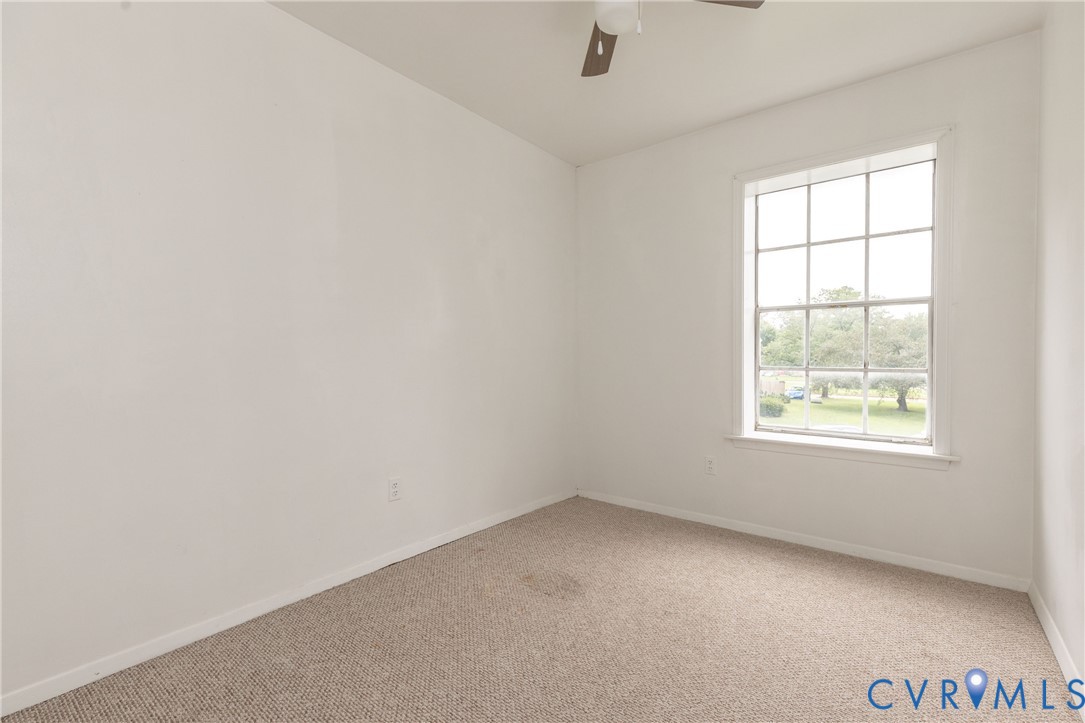 3706 Luckylee Cres Property Photo 23