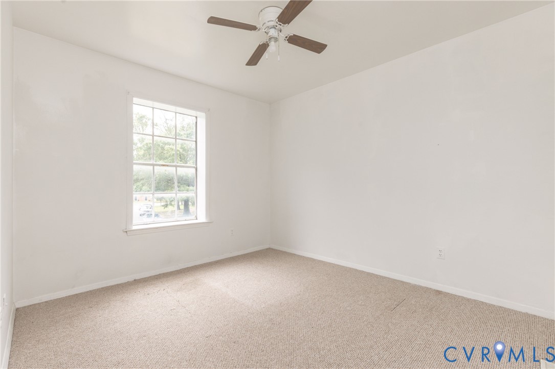 3706 Luckylee Cres Property Photo 25