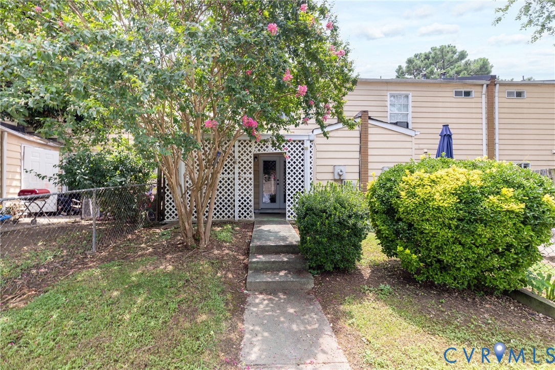 3706 Luckylee Cres Property Photo 27