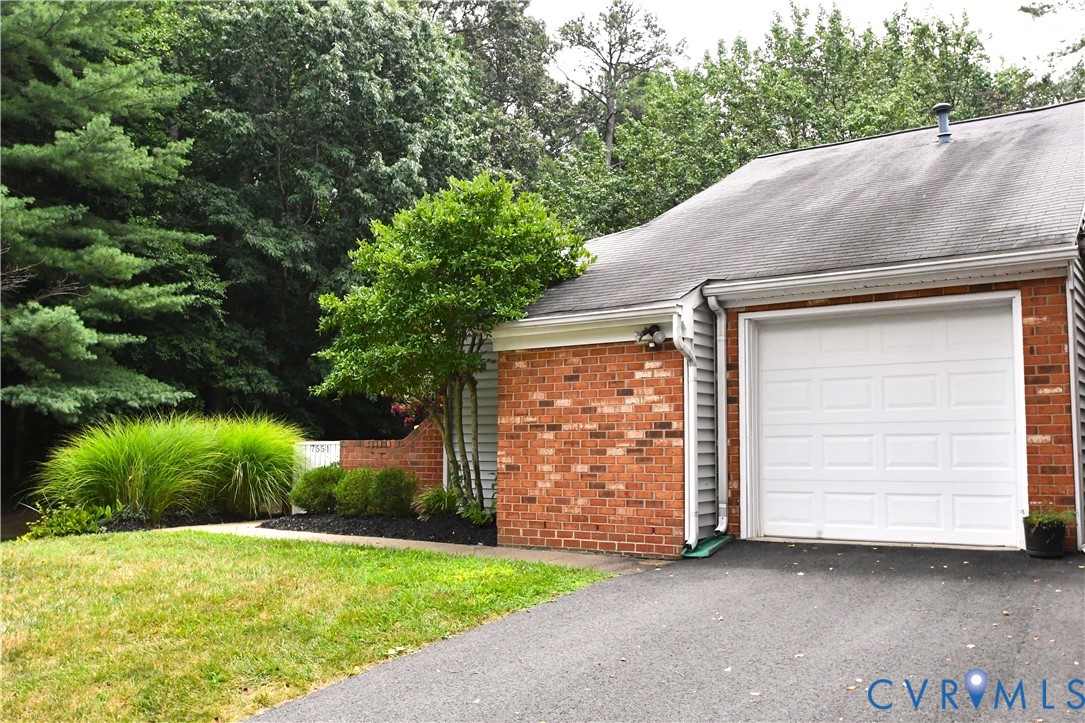 7551 Ingelnook Ct