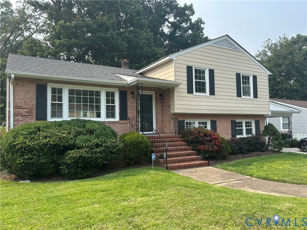 3307 Clay St Property Photo 1