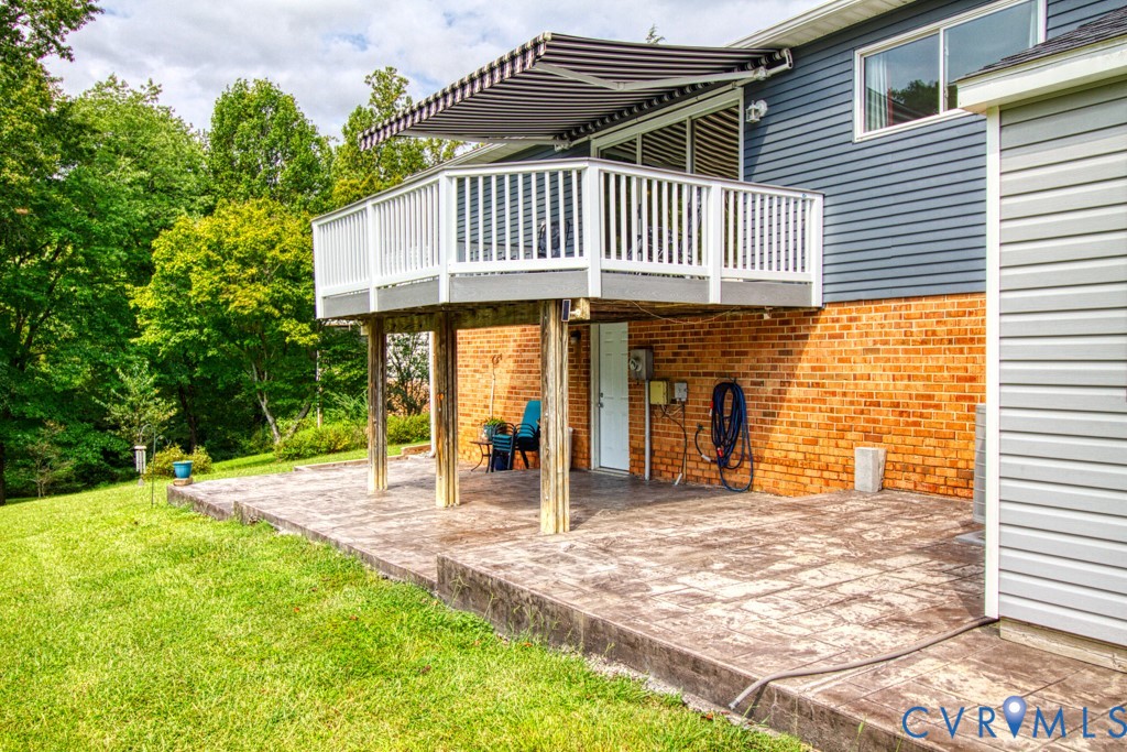 304 Washington Ct Property Photo 11