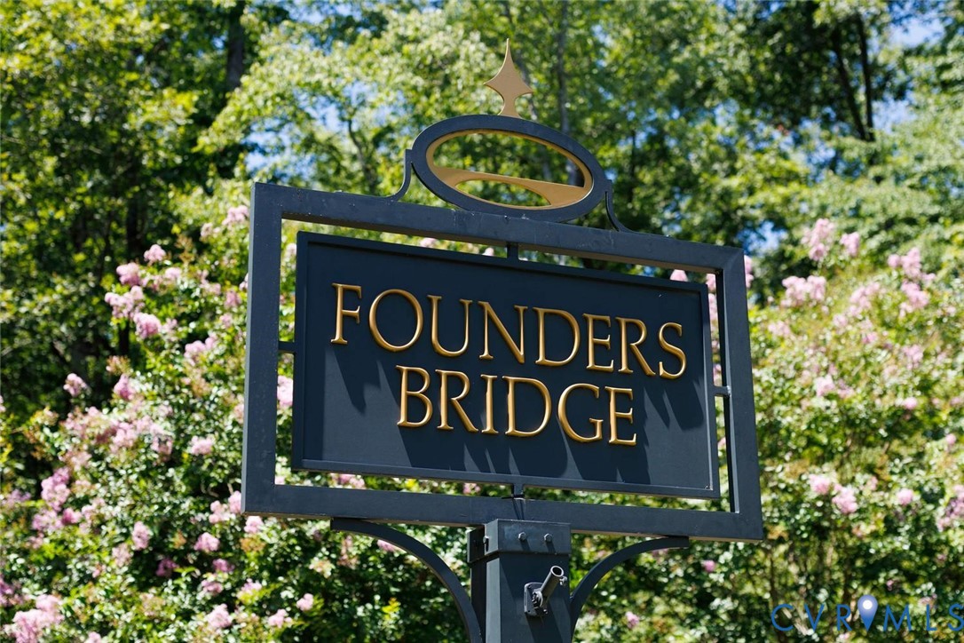 16145 Founders Bridge Ter Property Photo 3