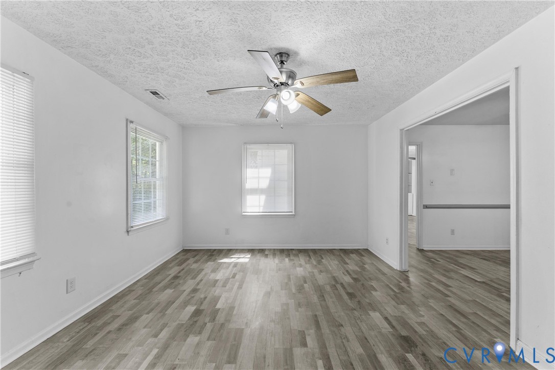 12870 King William Rd Property Photo 6