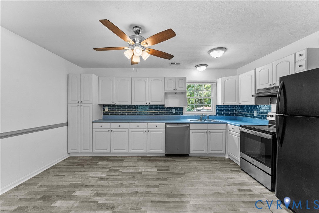 12870 King William Rd Property Photo 8