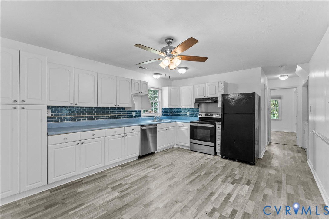 12870 King William Rd Property Photo 9