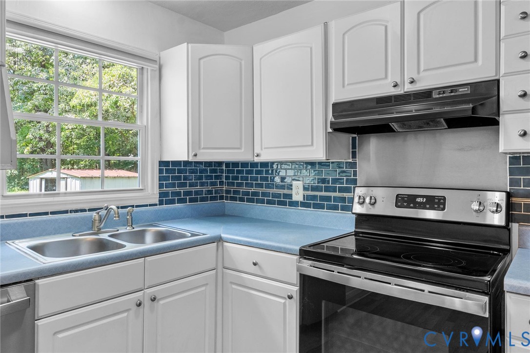 12870 King William Rd Property Photo 10
