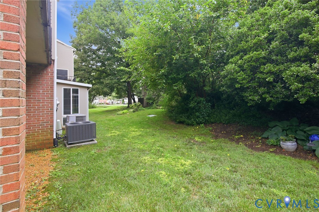 1520 Front Royal Dr Property Photo 34