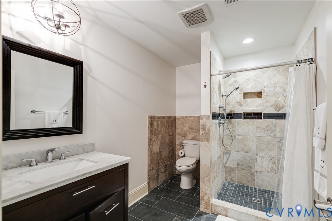 12706 Dell Hill Ct Property Photo 48
