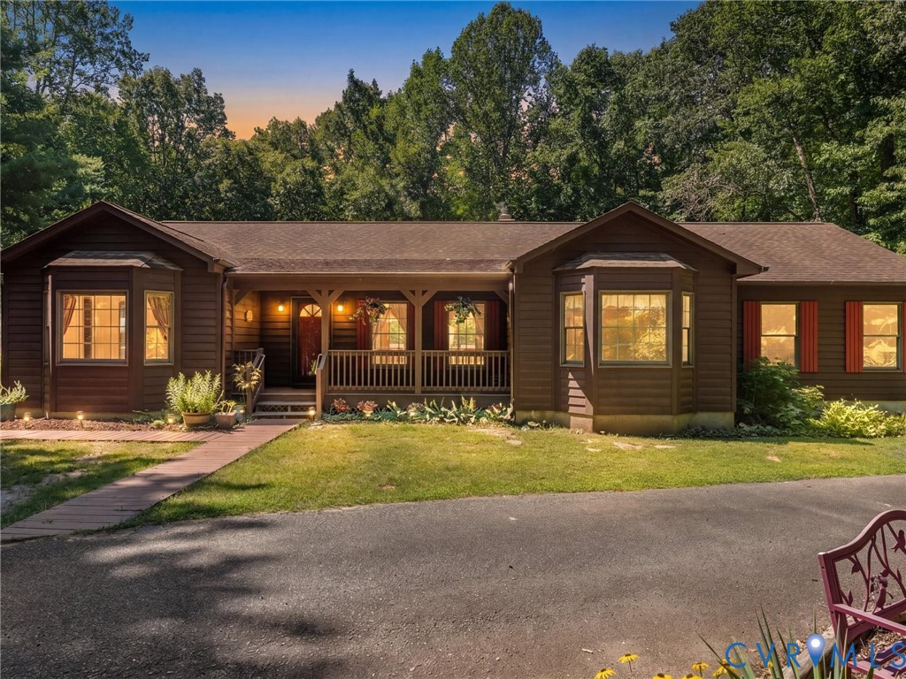206 Fairfield Ln