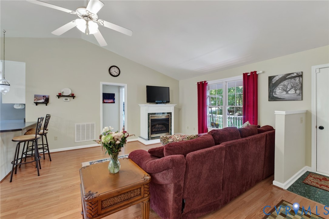 3832 Buck Island Rd Property Photo 3