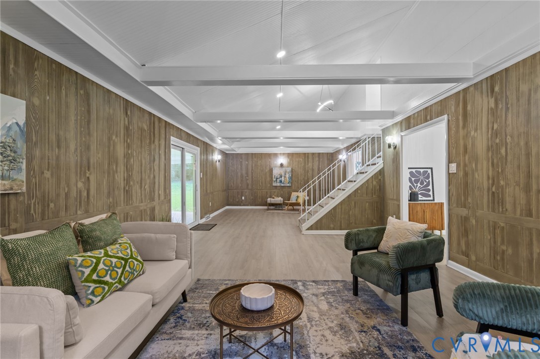 4560 E Williamsburg Rd Property Photo 8