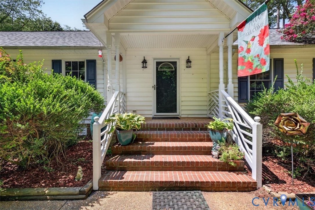 132 Schooner Ln