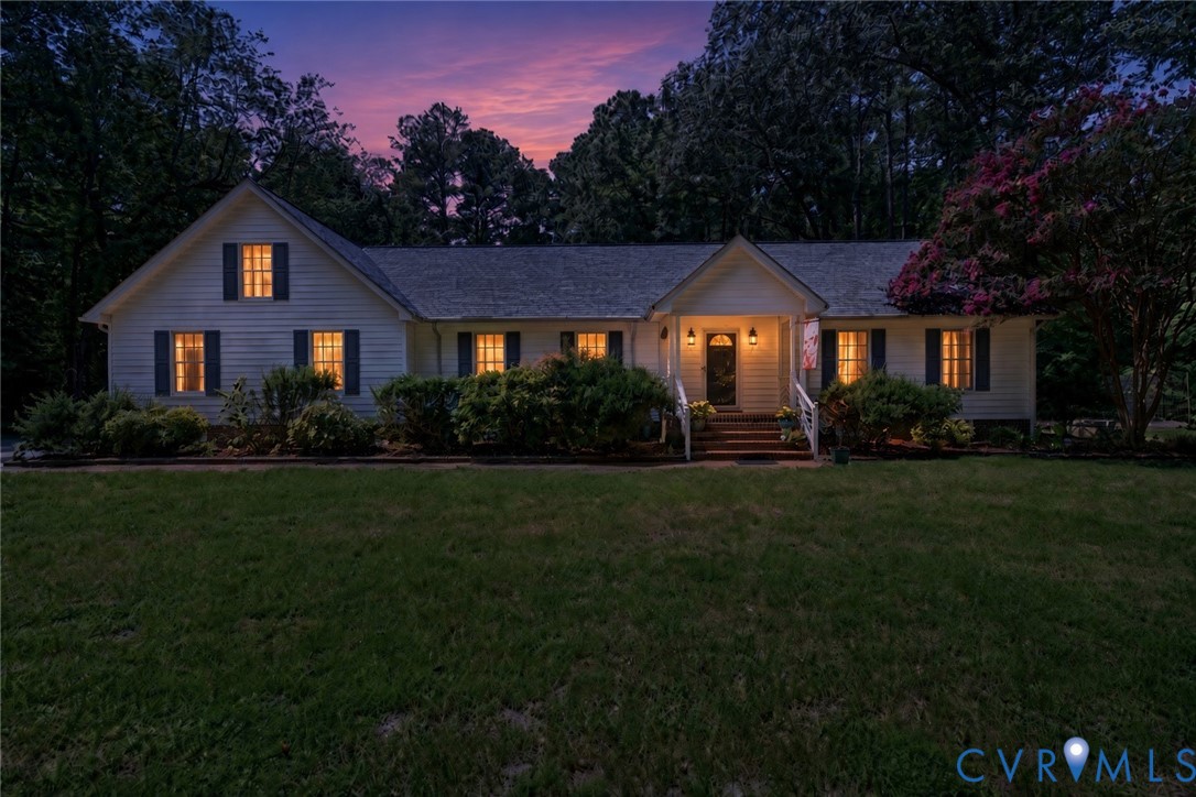 132 Schooner Ln Property Photo 2
