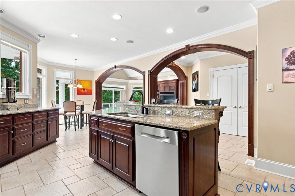 15636 Chesdin Landing Ter Property Photo 12