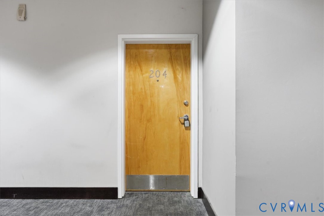 1333 W Broad St Unit#u204 Property Photo 12