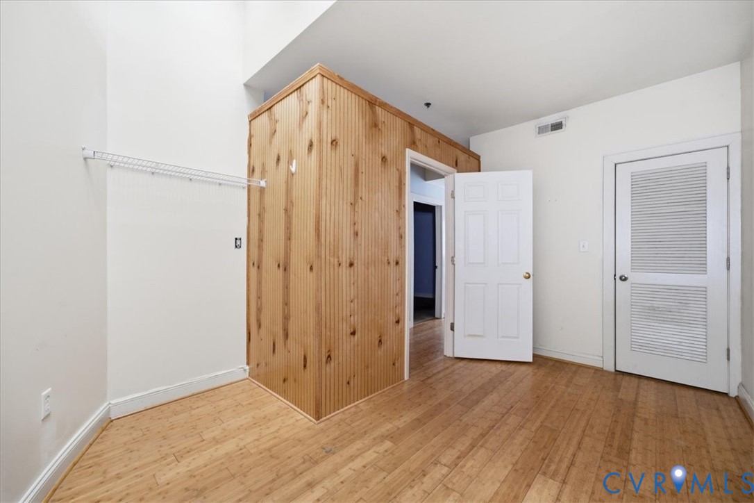 1333 W Broad St Unit#u204 Property Photo 17