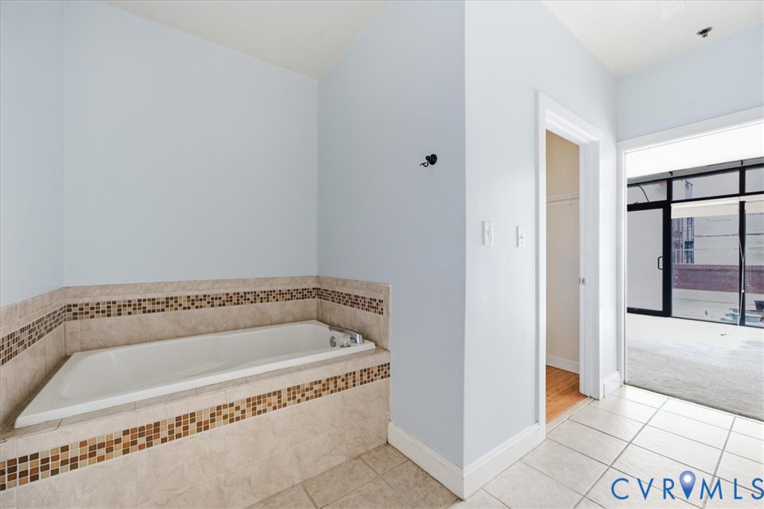 1333 W Broad St Unit#u204 Property Photo 34