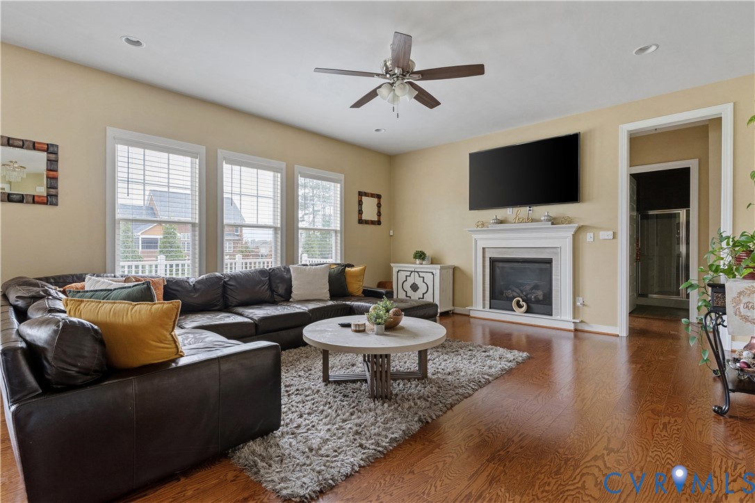 2018 James Overlook Dr Property Photo 9