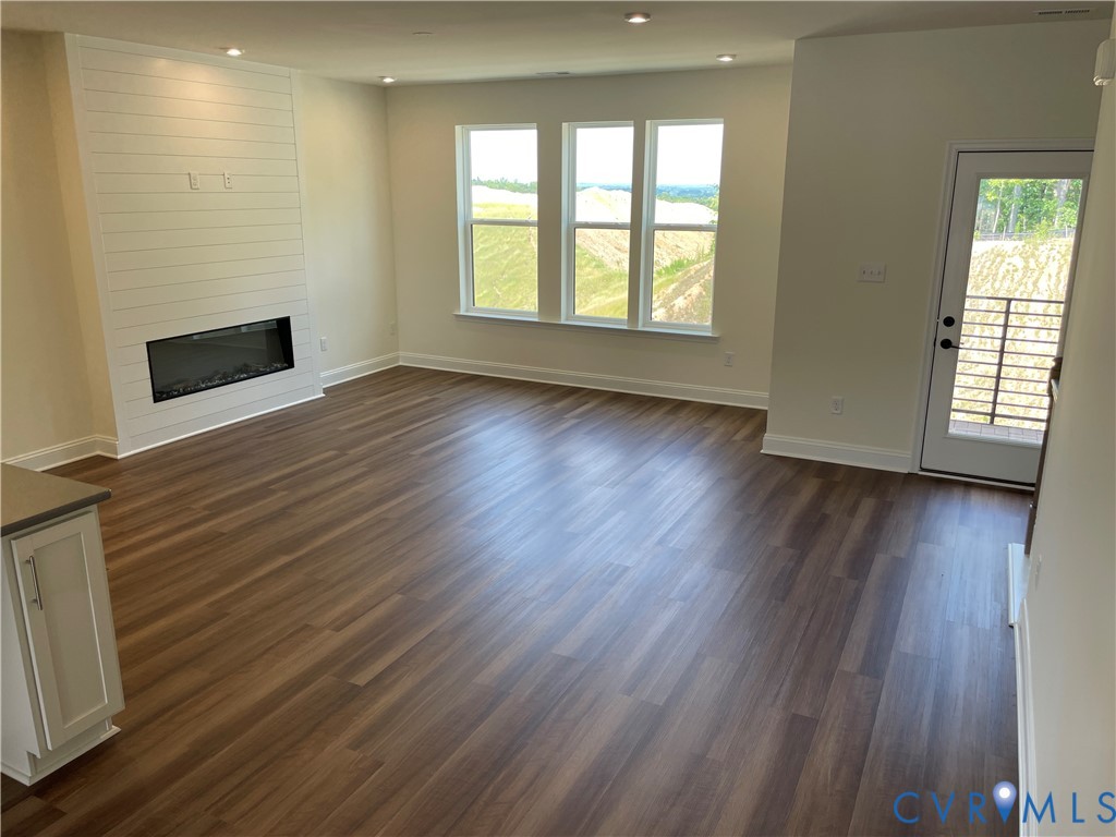 16029 Aspect Way Property Photo 3