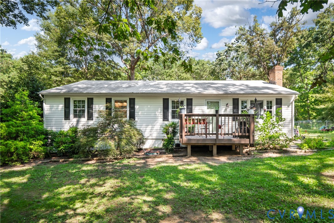 3940 Three Bridge Rd Property Photo 2
