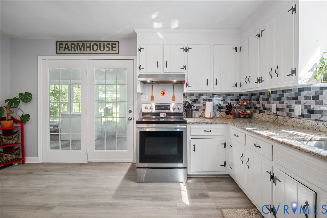 3940 Three Bridge Rd Property Photo 17