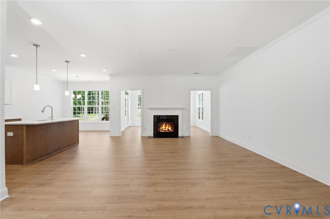 12126 Pin Oak Loop Property Photo 9