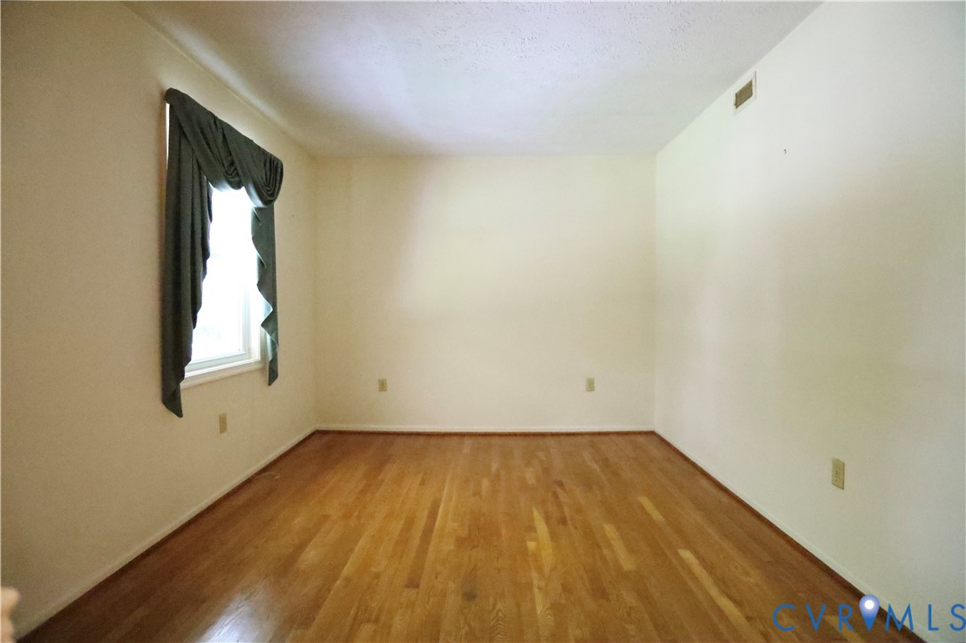18105 Wards Creek Rd Property Photo 11