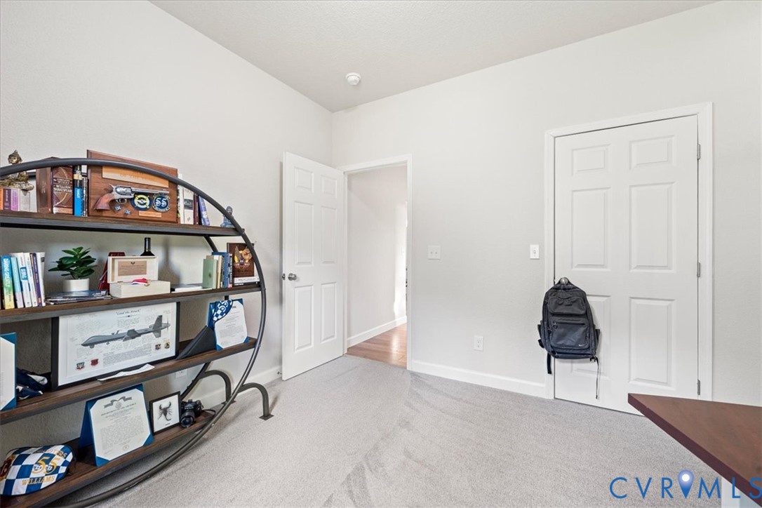 320 Bank St Property Photo 22