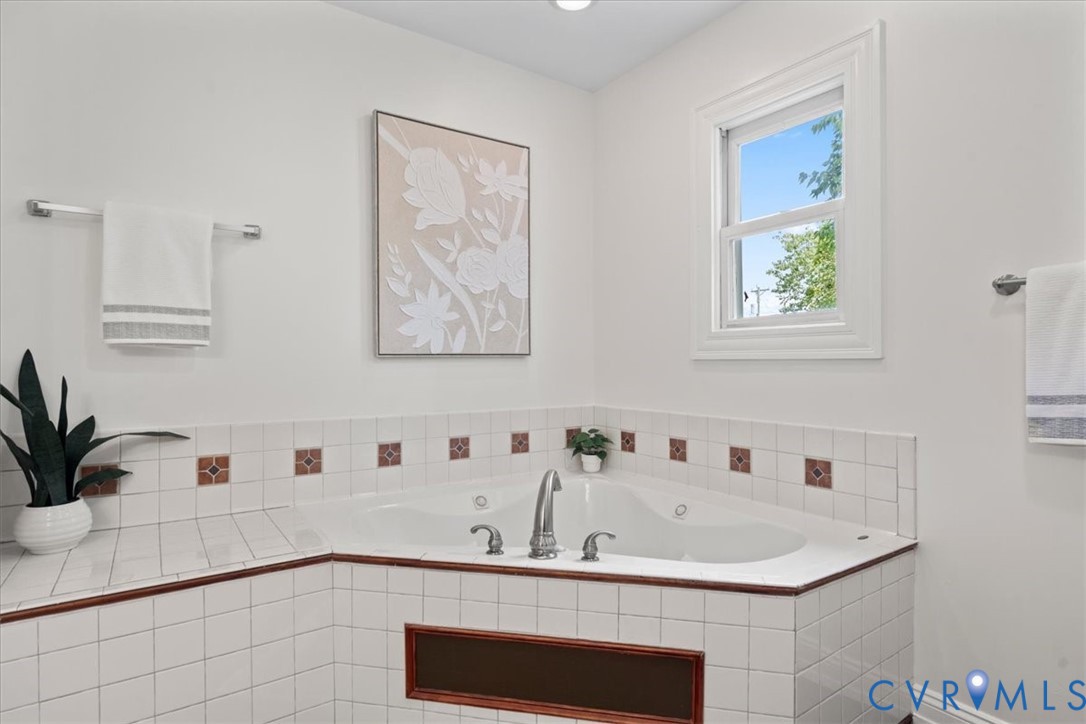 2510 E Leigh St Property Photo 34