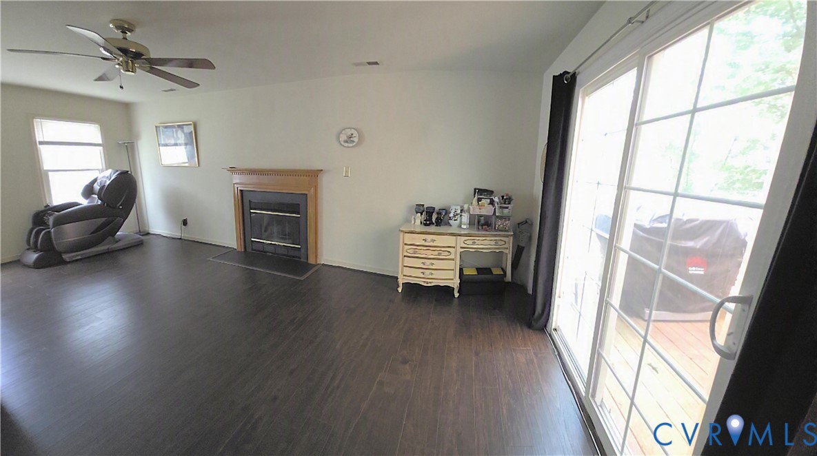 2525 Sutton Pl Property Photo 5