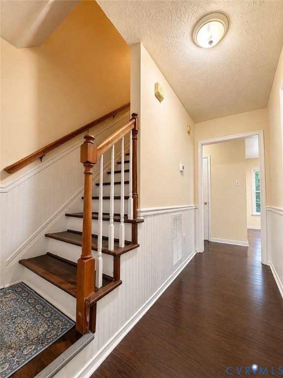 8240 Tarragon Dr Property Photo 10