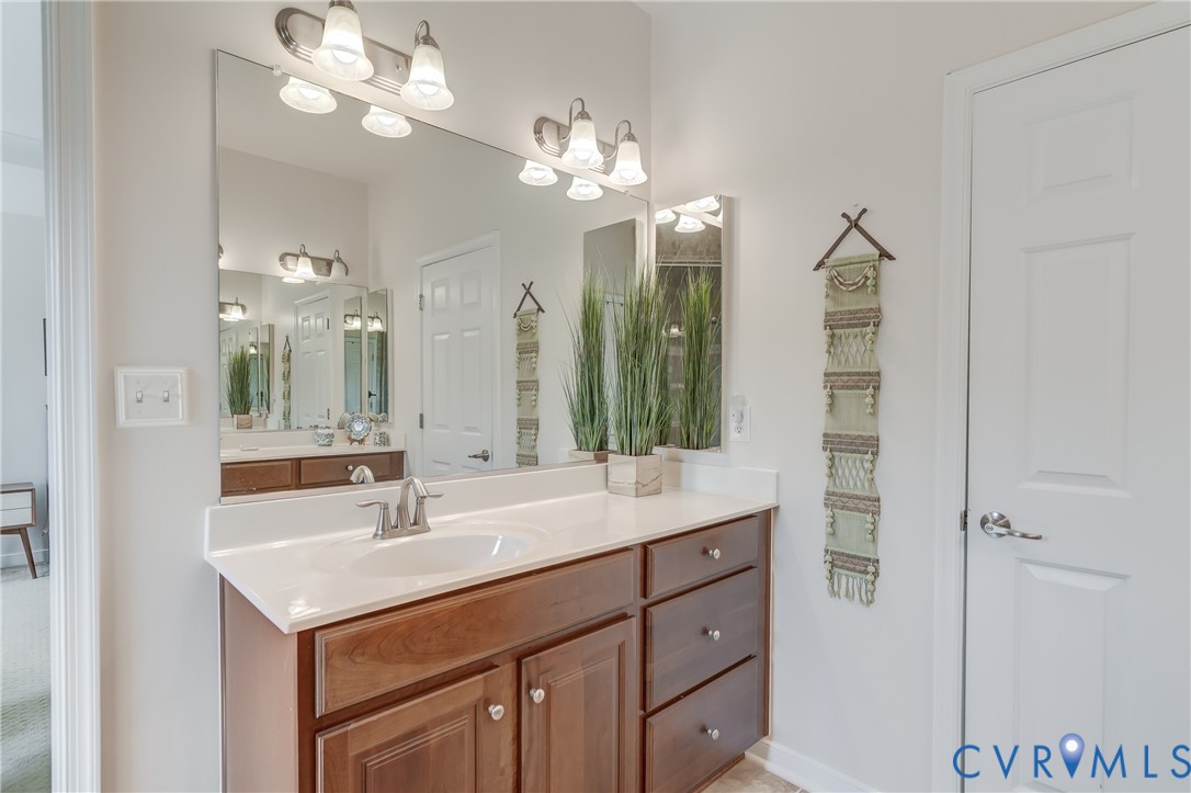 2914 Murano Way Property Photo 49